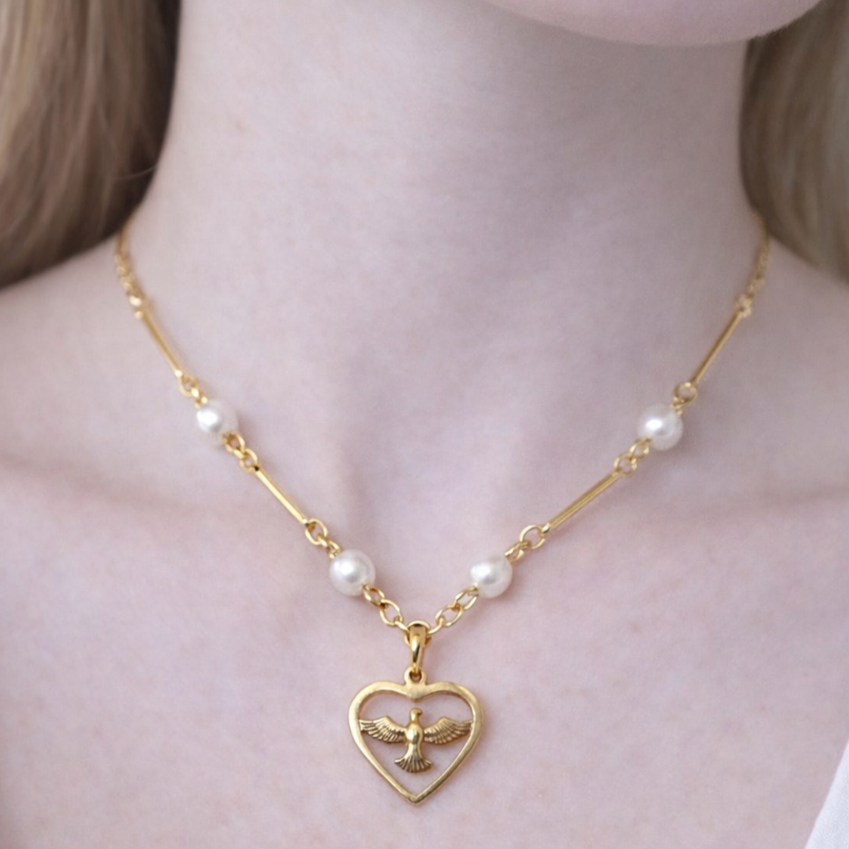 Colar Pérolas Espirito Santo Dourado Folheado