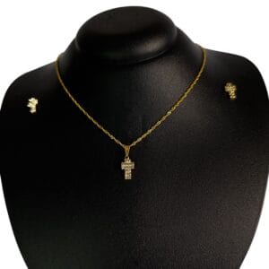 Conjunto Cruz Cravejada Dourado M Folheado