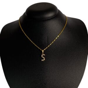 Colar Letra S Dourado Cravejado Folheado