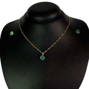 Conjunto Cravejado Azul Claro Dourado Folheado