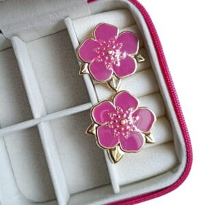 Brinco Flor Vermelho Escuro Folheado