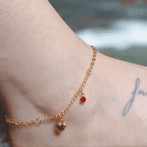 Tornozeleira Dourada Coração Ponto De Luz Vermelho Folheada