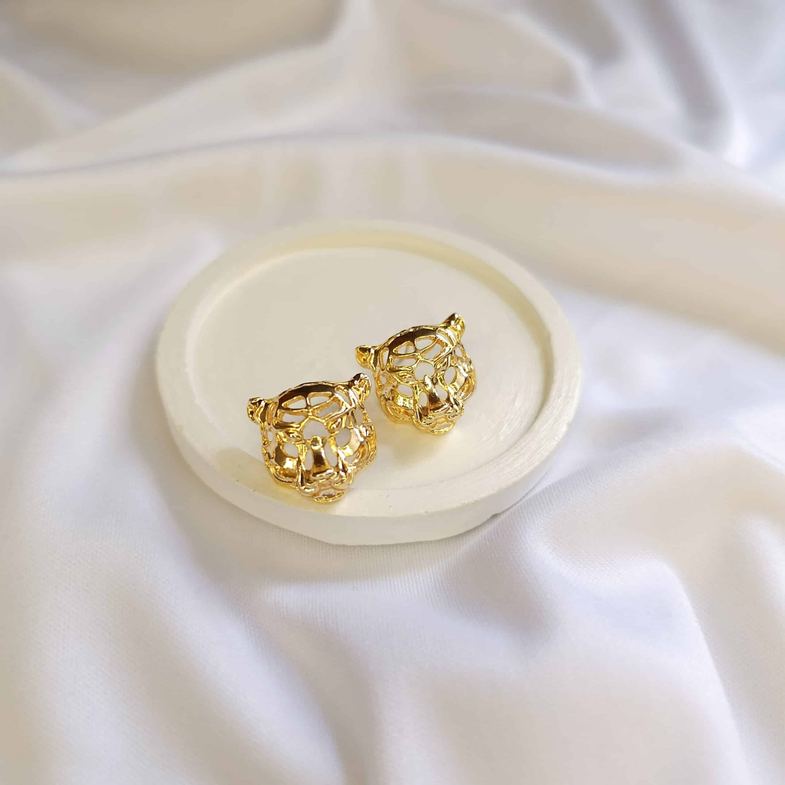 Brinco Tigre Dourado Folheado