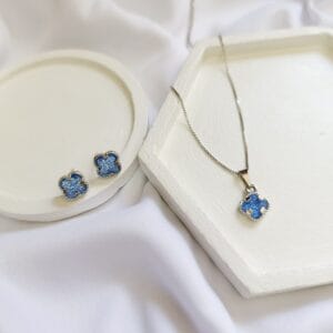 Conjunto Trevo Azul Claro Prata Glitter P Folheado