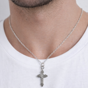 Corrente Cruz Trabalhada Prata Folheado