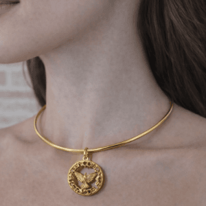 Colar Choker Aro Metal Pássaro Abençoada Por Deus Dourado Folheada