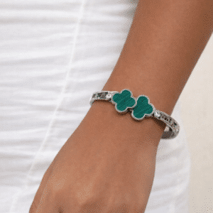 BRACELETE TREVO VERDE EM AÇO INOXIDAVEL