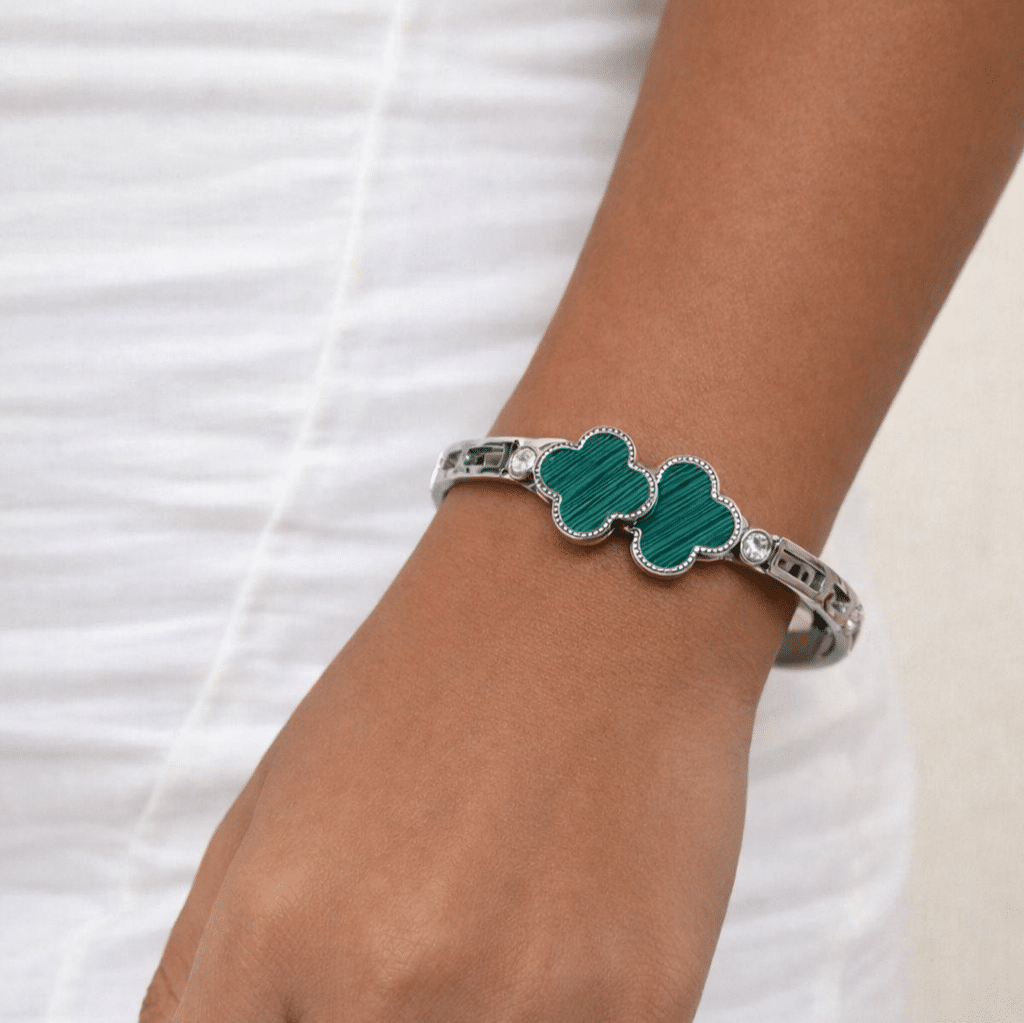 BRACELETE TREVO VERDE EM AÇO INOXIDAVEL