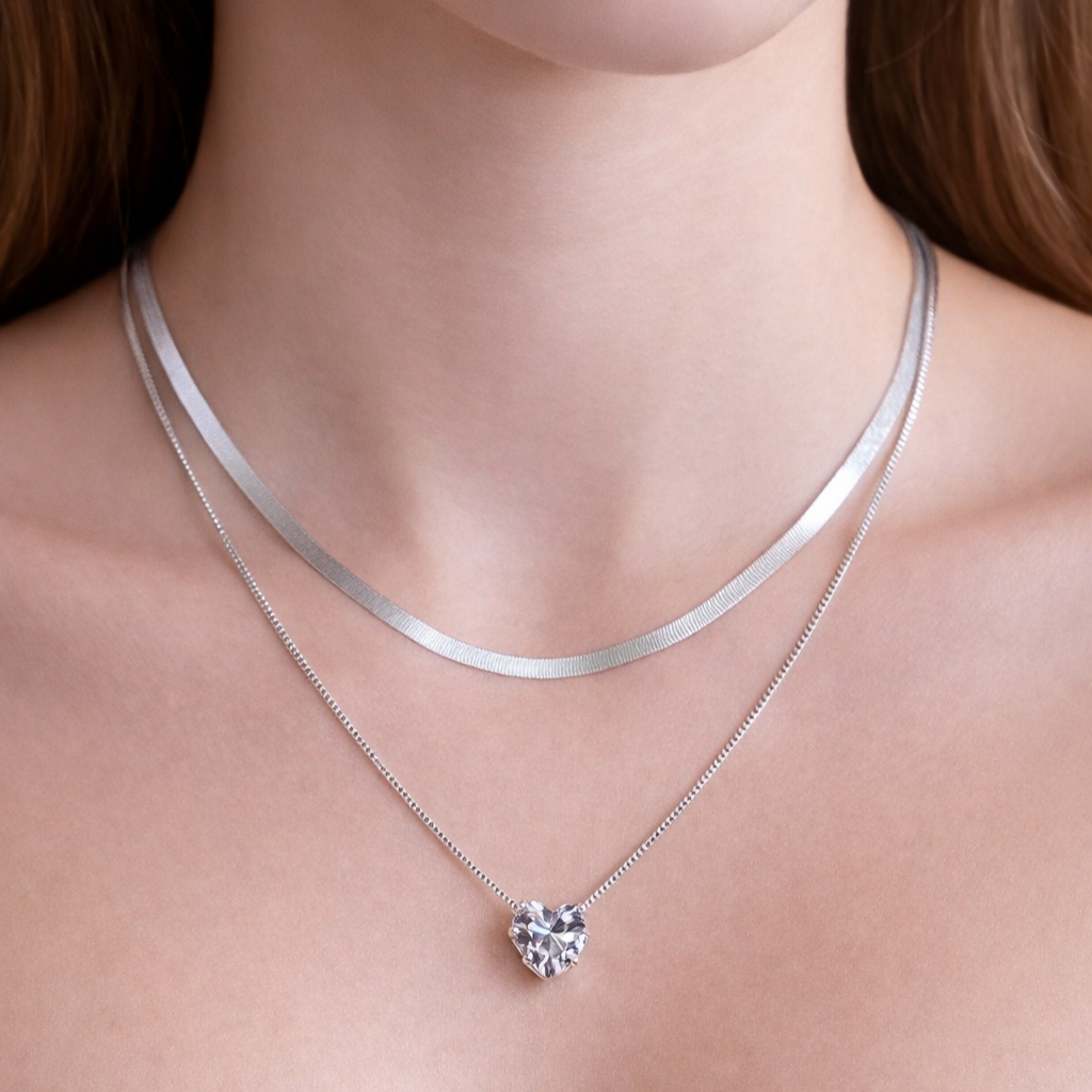 Colar Duplo Fita Laminada Coração Zirconia Prata Folheado